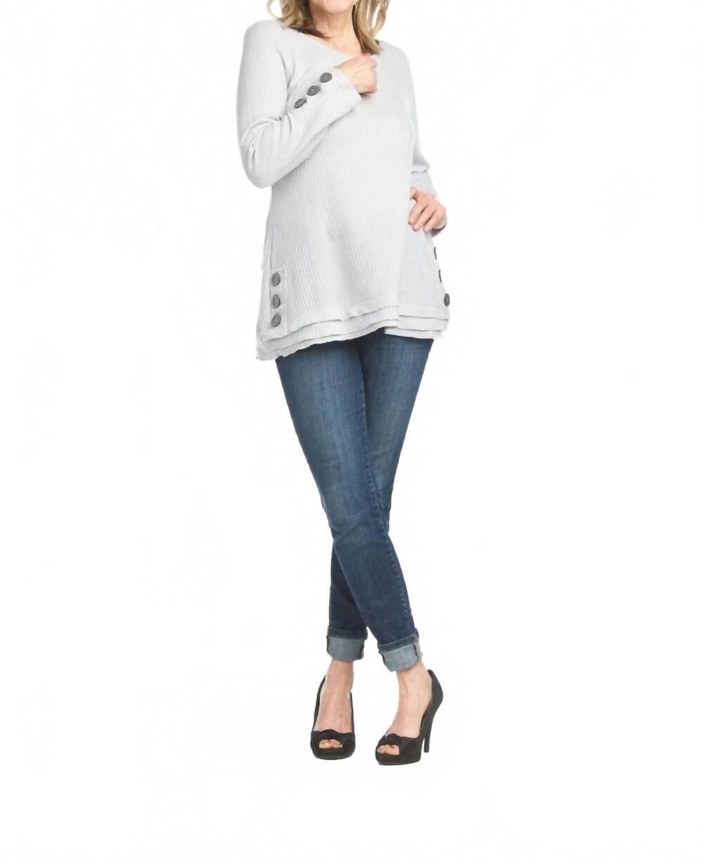 NEW PAPILLON waffle top with button detail top in light grey